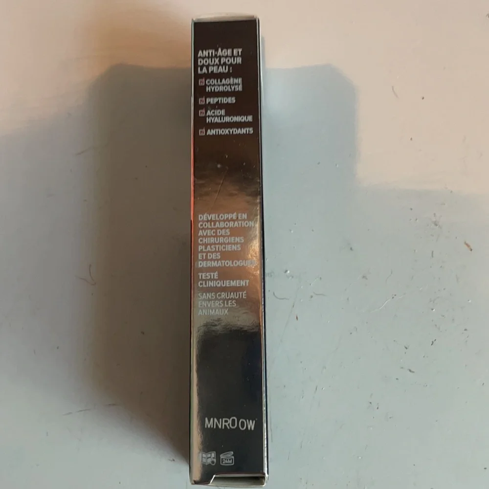 IT Bye-bye full coverage anti-aging waterproof eye concealer light natural